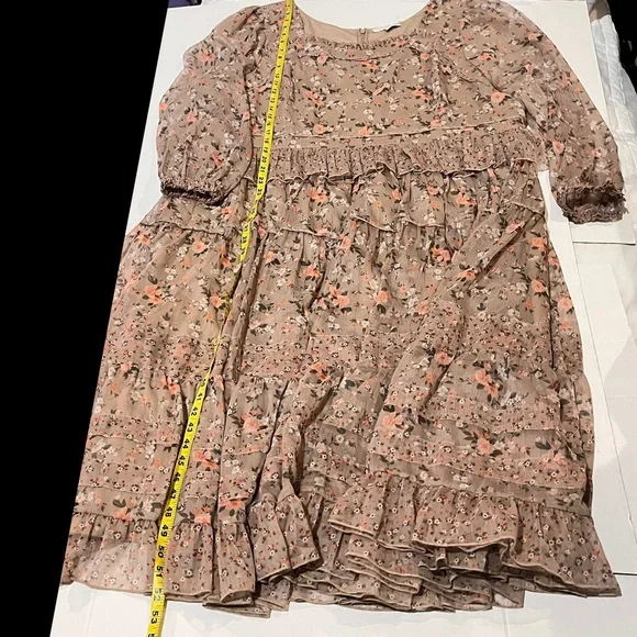 Ivy City Tiered Floral Maxi Dress - Picture 13 of 14